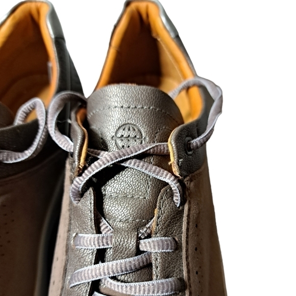 Rockport Comfort Sneakers Light Brown Suede Perforated Breathable Size 11 - Picture 10 of 12